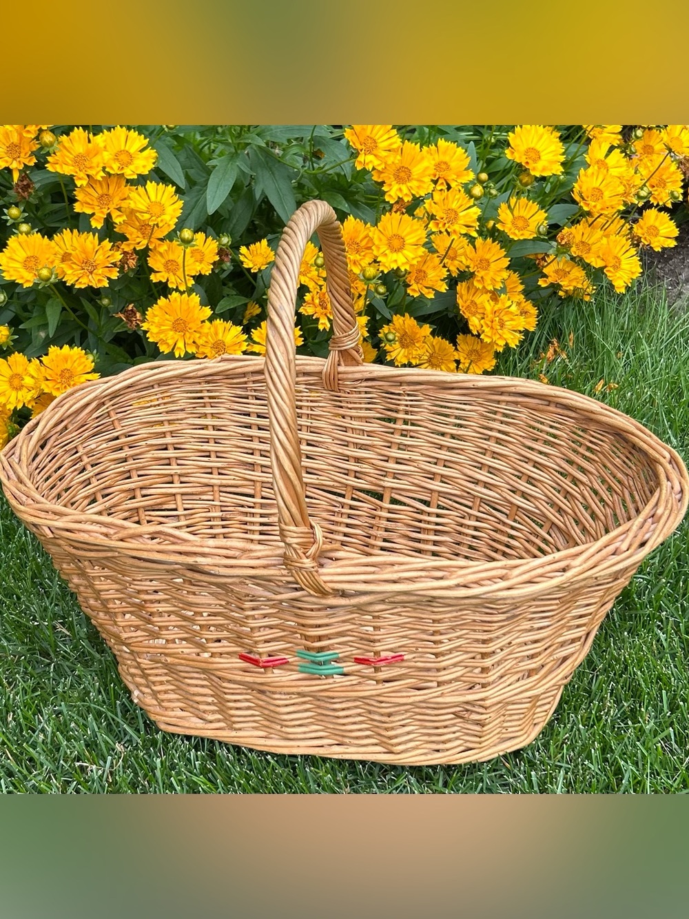 Vintage Woven Wicker Basket 16”
Rustic Farmhouse Cottagecore